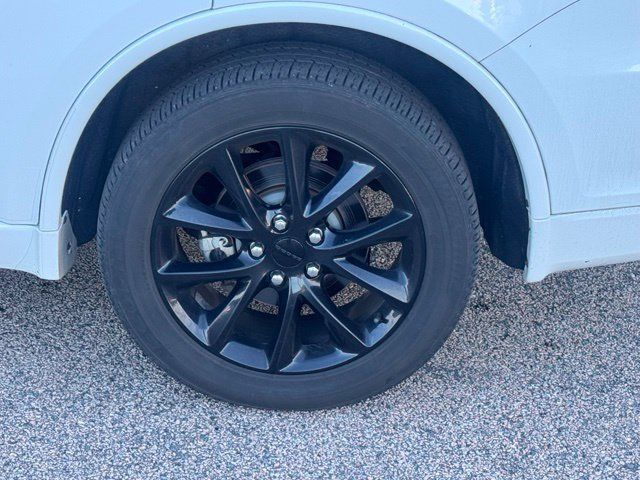 Used 2018 Dodge Durango R/T w/ Technology Group AWD/4WD image 5