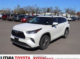 Used 2020 Toyota Highlander Platinum video 1