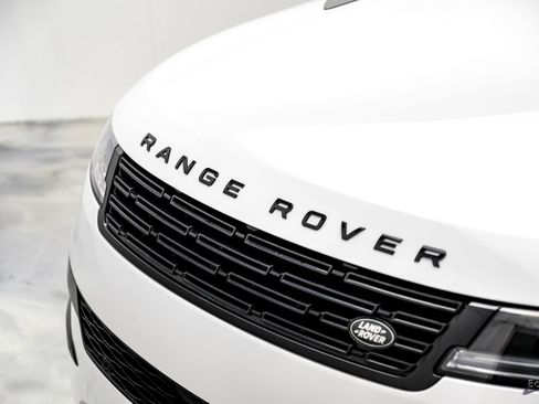 Used 2024 Land Rover Range Rover Sport Dynamic SE AWD/4WD image 31