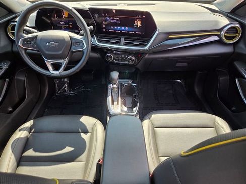 Used 2024 Chevrolet Trax ACTIV w/ Driver Confidence Package FWD image 15