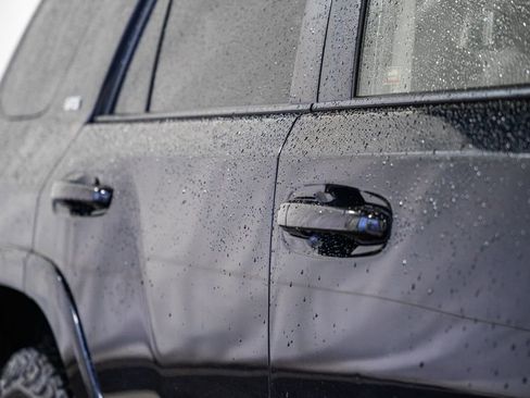 Used 2016 Toyota 4Runner SR5 image 14