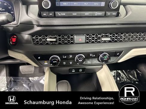 Certified 2025 Honda Accord SE image 9