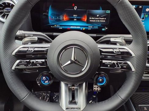 New 2026 Mercedes-Benz GLA 35 AMG 4MATIC image 8