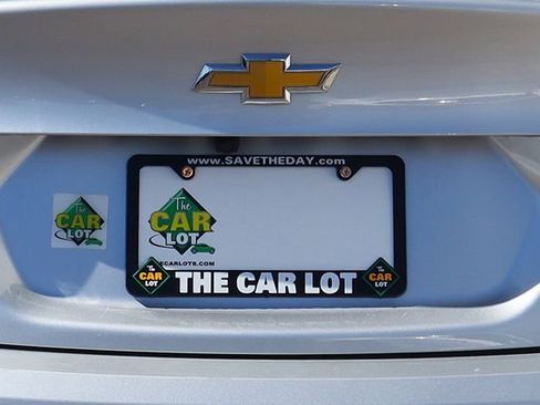 Used 2022 Chevrolet Malibu LT image 21