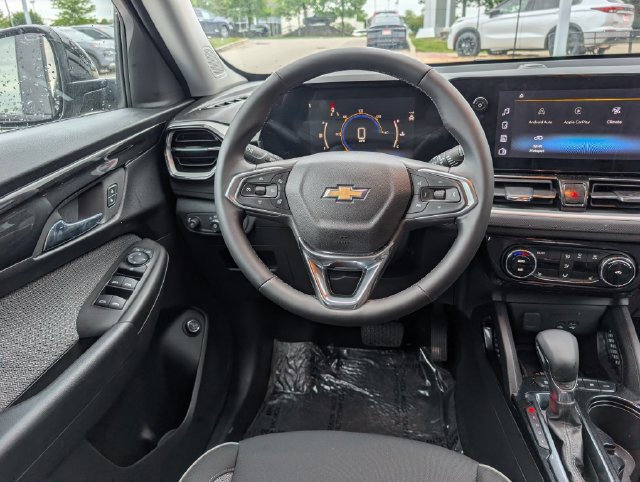 Used 2026 Chevrolet TrailBlazer LT w/ Convenience Package AWD/4WD image 16