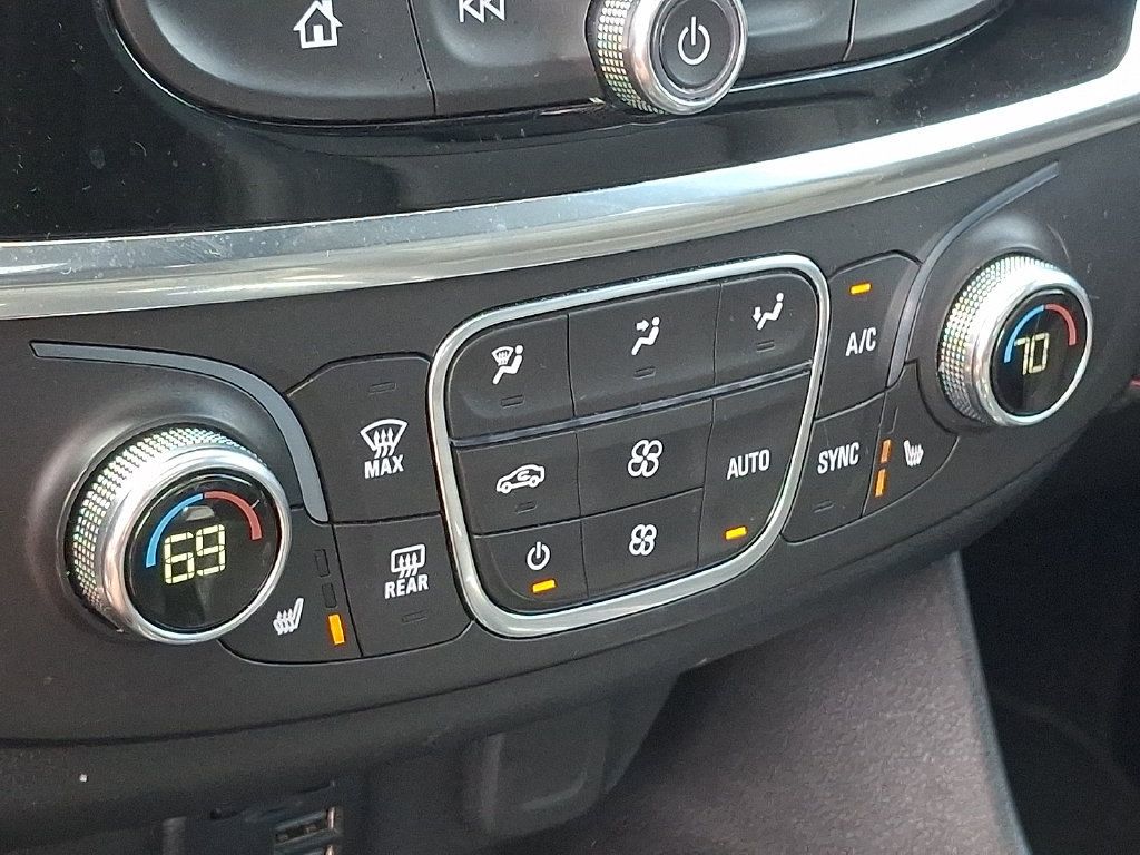 Certified 2023 Chevrolet Traverse RS AWD/4WD image 14