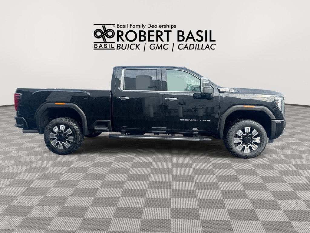 New 2026 GMC Sierra 3500 Denali w/ Denali Reserve Package AWD/4WD image 9