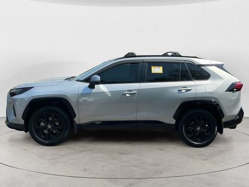 Used 2022 Toyota RAV4 SE w/ Convenience Package AWD/4WD image 8