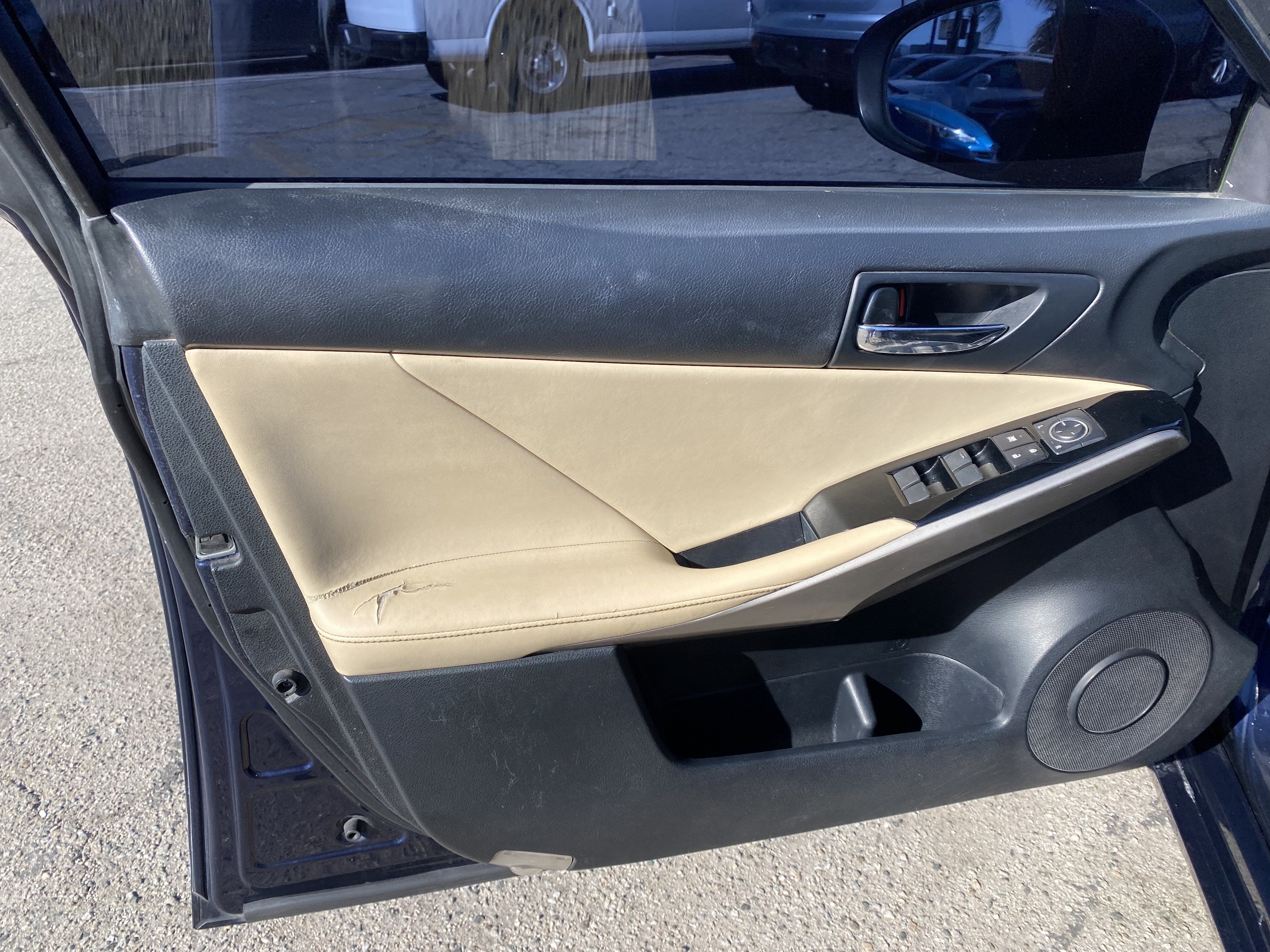 Used 2015 Lexus IS 250 RWD image 12