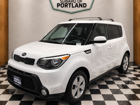 Used 2015 Kia Soul FWD image 2