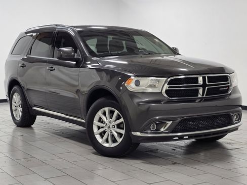 Used 2019 Dodge Durango SXT image 2