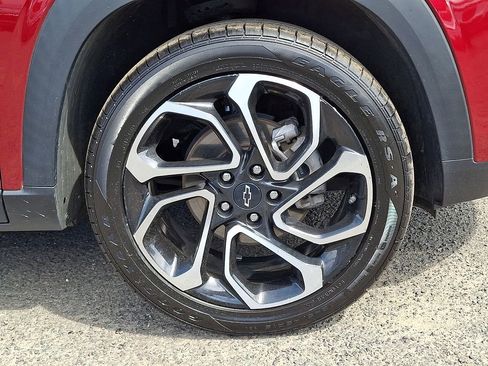 Used 2024 Chevrolet Trax RS w/ Driver Confidence Package image 34