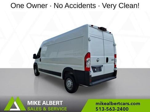 Used 2024 RAM ProMaster 2500 w/ Convenience Group FWD image 5
