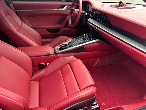 Certified 2025 Porsche 911 Carrera image 14