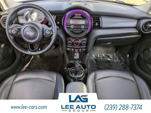Used 2016 MINI Cooper 4-Door Hardtop image 13