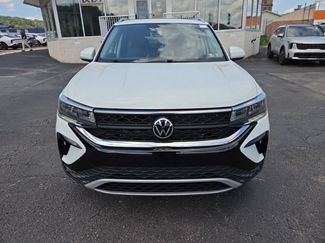 Used 2022 Volkswagen Taos SE AWD/4WD video 2