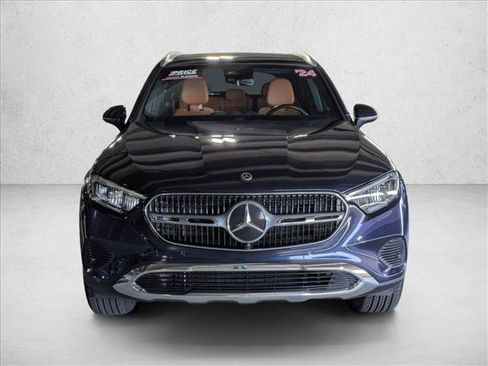 Used 2024 Mercedes-Benz GLC 300 4MATIC image 2
