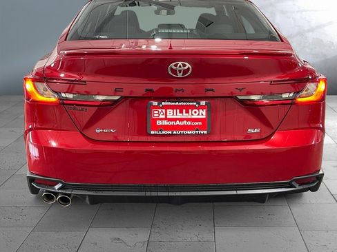 New 2026 Toyota Camry SE image 5