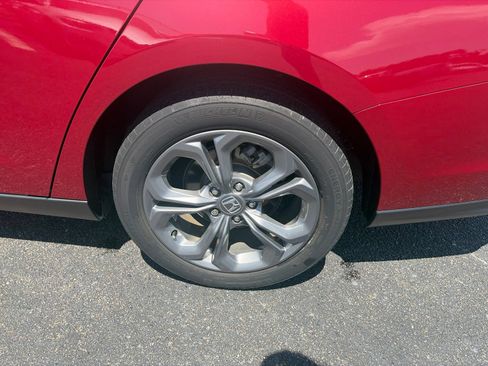 Used 2024 Honda Accord EX image 11