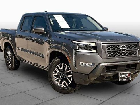 Certified 2024 Nissan Frontier SL RWD image 3