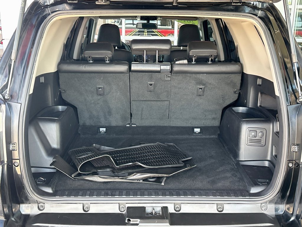 Used 2018 Toyota 4Runner TRD Off-Road Premium AWD/4WD image 27