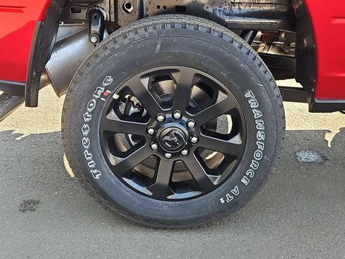 New 2026 RAM 2500 Laramie AWD/4WD image 9