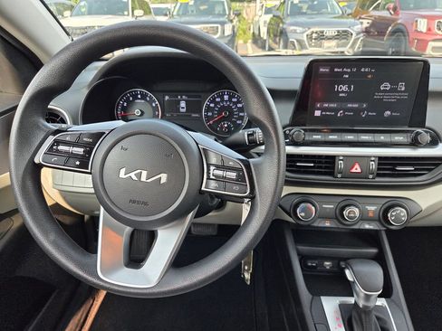 Used 2023 Kia Forte LXS FWD image 13