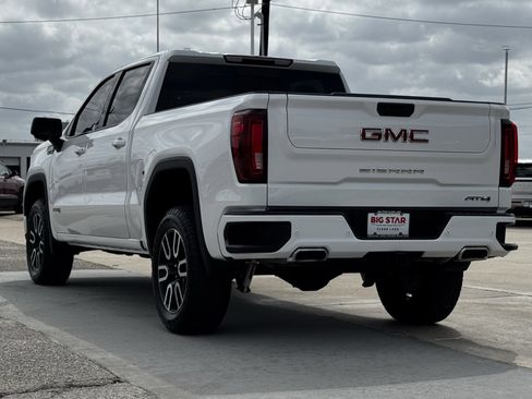 Used 2025 GMC Sierra 1500 AT4 w/ AT4 Preferred Package image 8