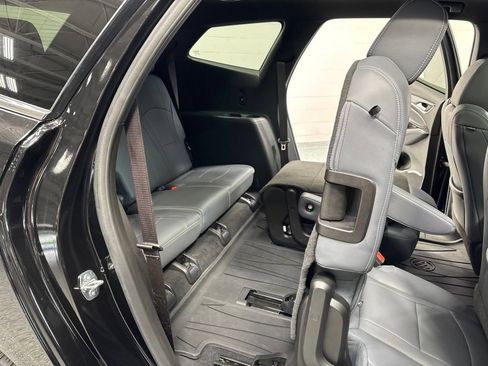 Used 2023 Buick Enclave Essence w/ Experience Buick Package AWD/4WD image 40