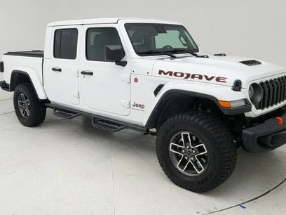 Used 2024 Jeep Gladiator Mojave
