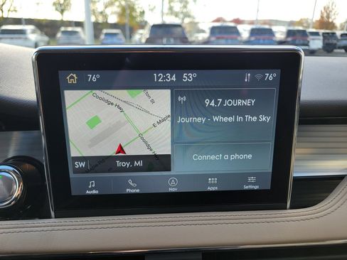 Certified 2022 Lincoln Corsair AWD w/ Equipment Group 101A image 18