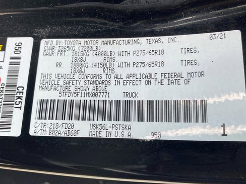 Used 2021 Toyota Tundra SR5 w/ Trail Edition image 18