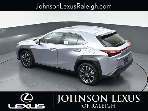New 2026 Lexus UX 300h FWD image 27