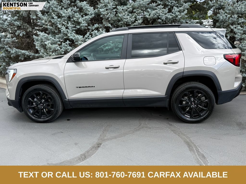 Used 2026 GMC Terrain Elevation w/ Elevation Premium Package AWD/4WD image 3