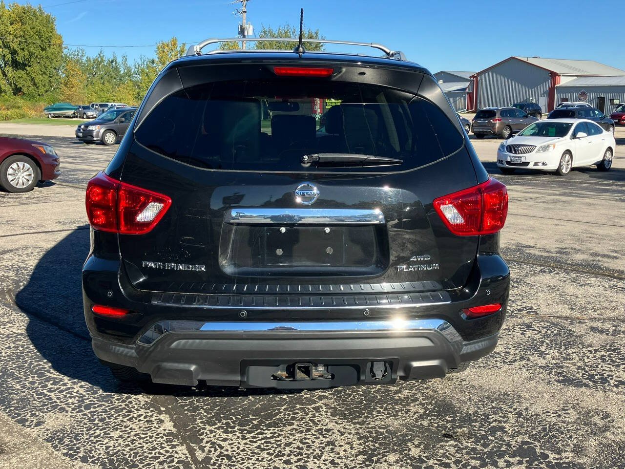 Used 2017 Nissan Pathfinder Platinum w/ Cargo Package AWD/4WD image 4