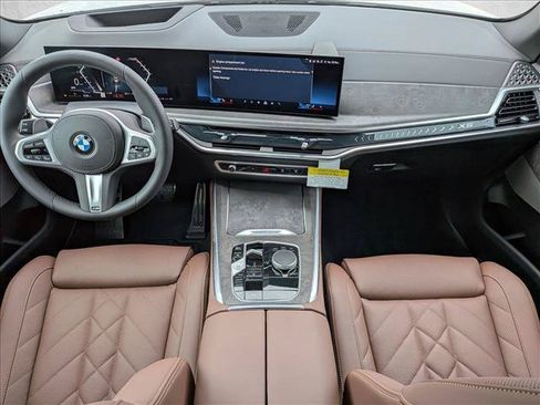 Used 2026 BMW X5 sDrive40i w/ M Sport Package RWD image 16