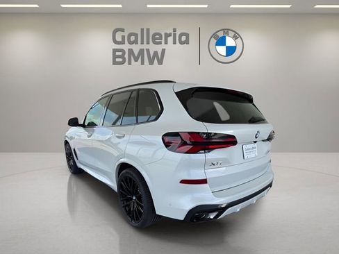Used 2026 BMW X5 sDrive40i w/ M Sport Package image 11