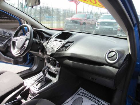 Used 2019 Ford Fiesta SE image 23