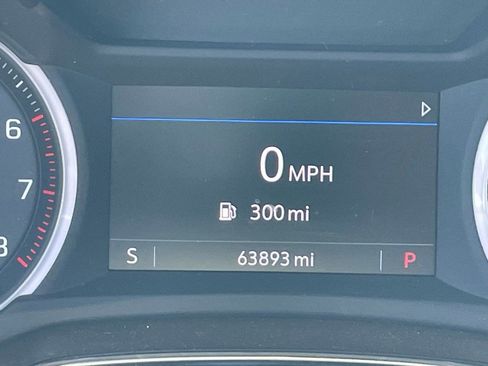 Used 2022 Chevrolet TrailBlazer ACTIV w/ Technology Package FWD image 13