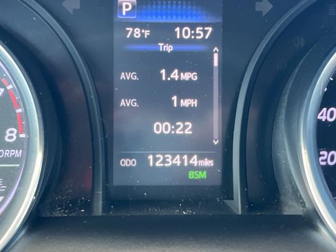 Used 2019 Toyota Camry SE FWD image 25