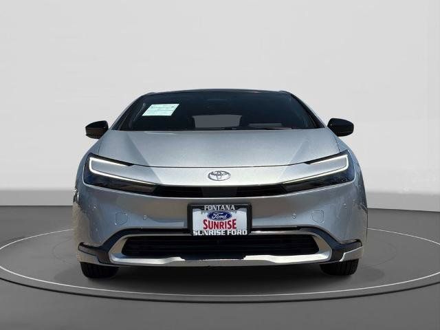 Used 2024 Toyota Prius Prime Premium FWD image 3