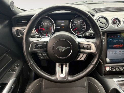 Used 2017 Ford Mustang GT w/ GT Performance Package RWD image 2