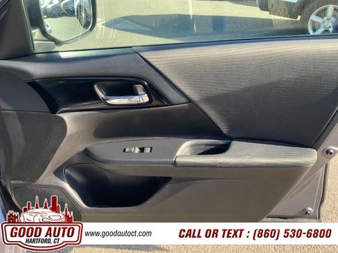 Used 2016 Honda Accord LX image 12