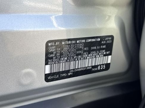 Used 2024 Mitsubishi Outlander SE image 7