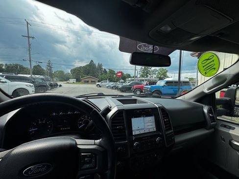 Used 2018 Ford F150 XLT w/ Equipment Group 302A Luxury AWD/4WD image 29
