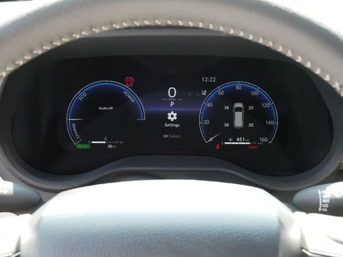 Used 2026 Toyota Sienna Limited FWD image 21