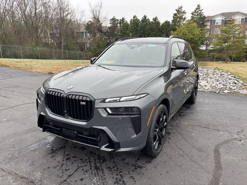 New 2026 BMW X7 M60i image 1