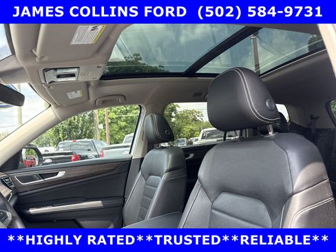 Used 2024 Volkswagen Atlas SEL AWD/4WD image 10