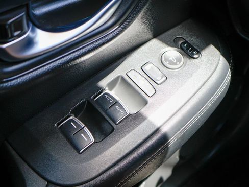 Used 2023 Honda HR-V EX-L image 17