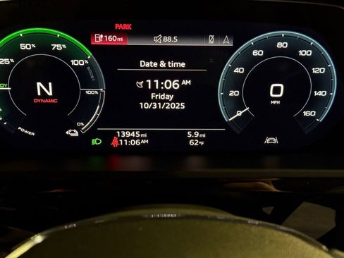 Used 2022 Audi e-tron Premium image 19